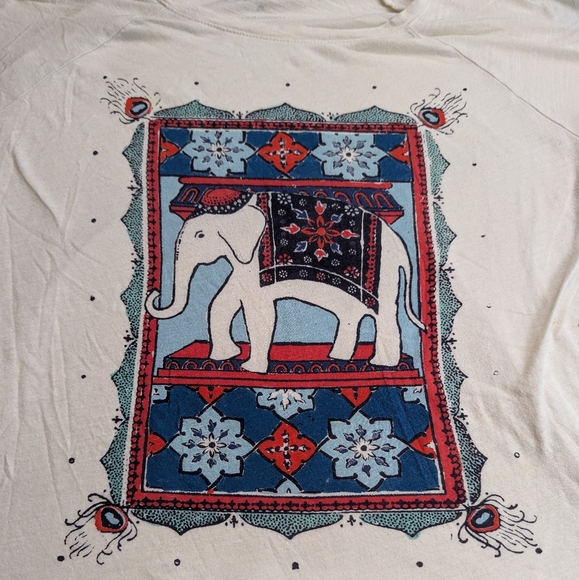 Lucky Brand Elephant Bohemian Style Off-White with Red & Blue Graphic Medium - Picture 1 of 5